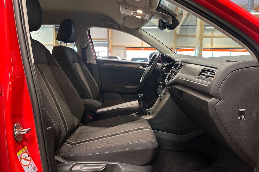 Volkswagen T-Roc vaihtoauto