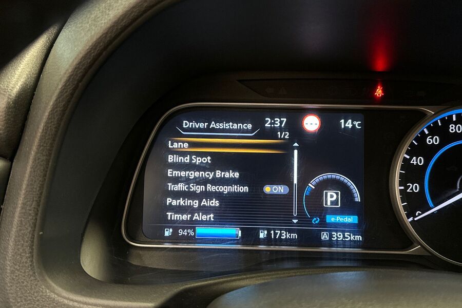 Nissan Leaf vaihtoauto