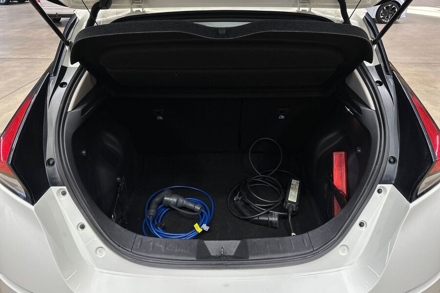 Nissan Leaf vaihtoauto