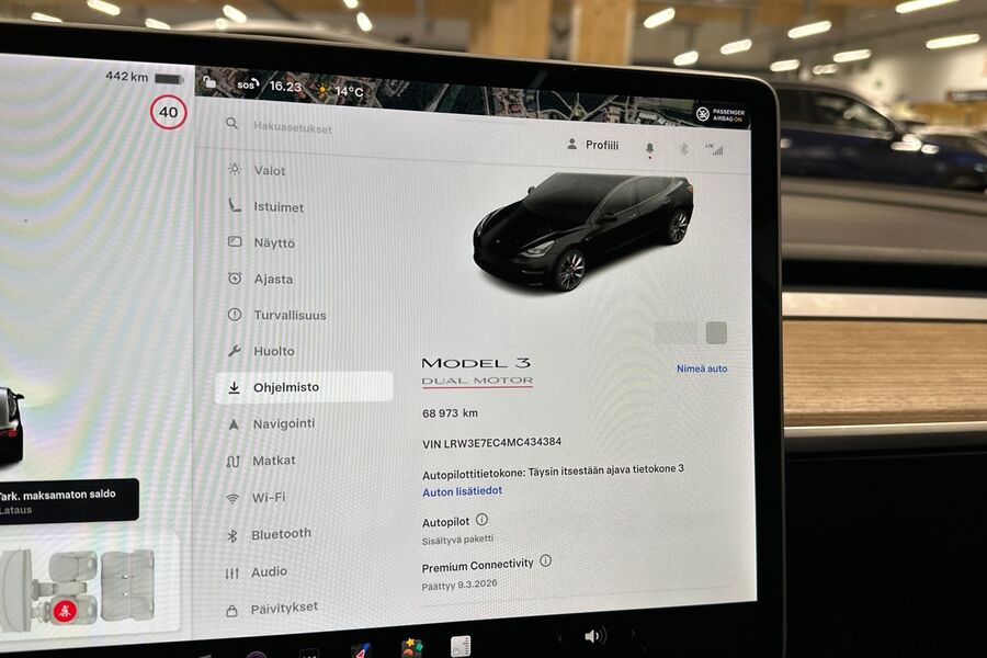 Tesla Model 3 vaihtoauto