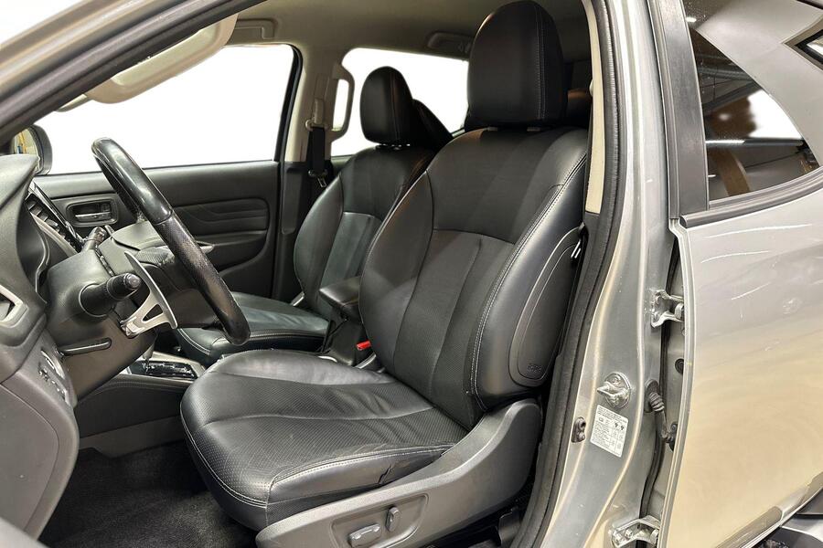 Mitsubishi L200 vaihtoauto