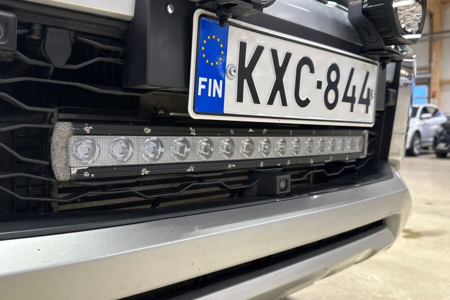 Mitsubishi L200 vaihtoauto