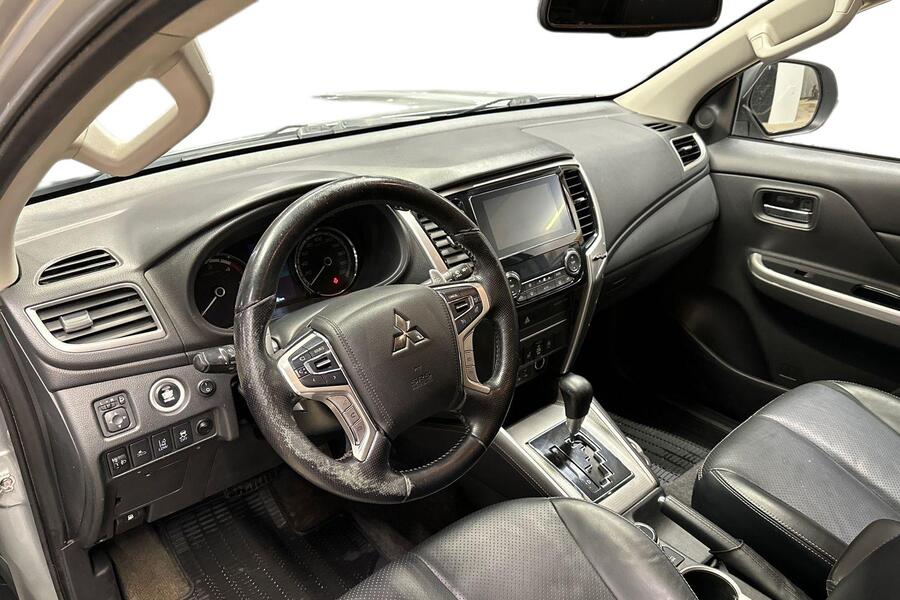 Mitsubishi L200 vaihtoauto