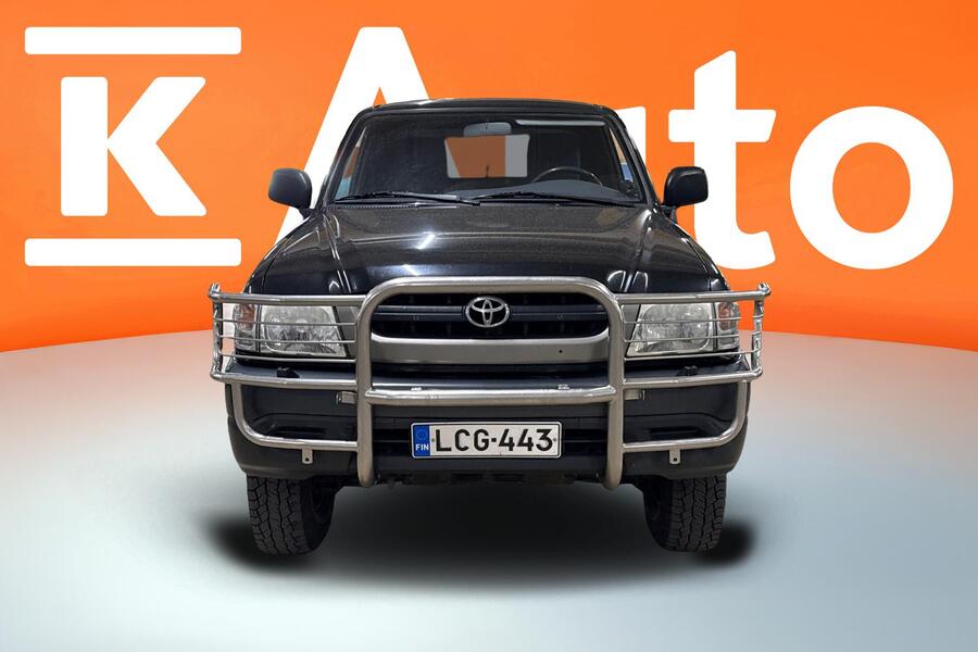 Toyota Hilux vaihtoauto