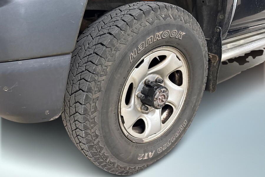 Toyota Hilux vaihtoauto