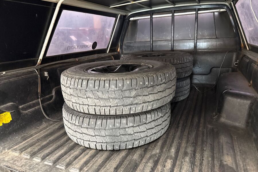 Toyota Hilux vaihtoauto