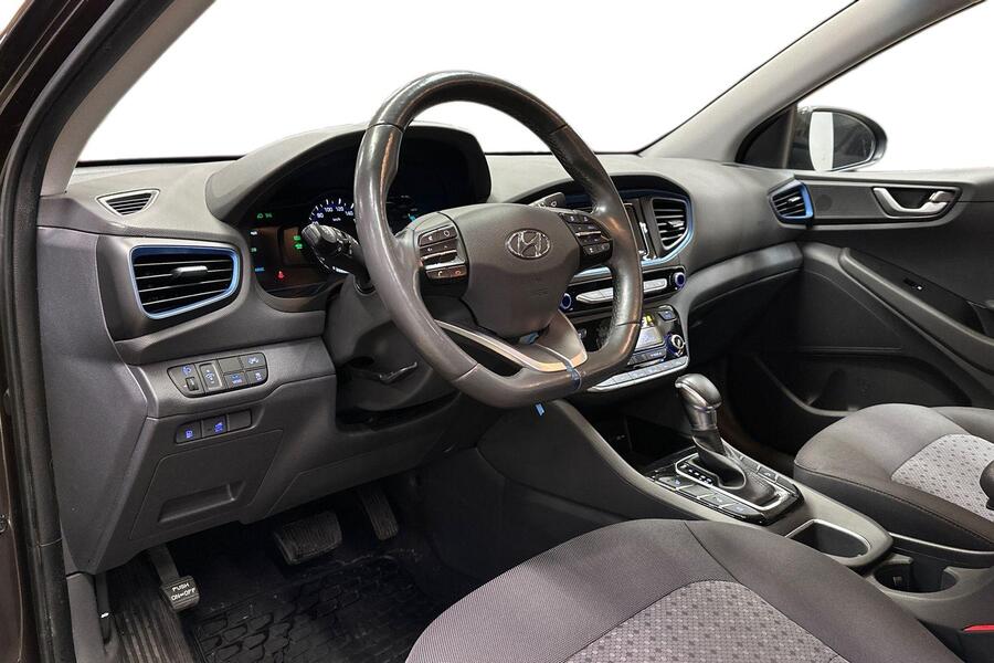 Hyundai IONIQ plug-in vaihtoauto