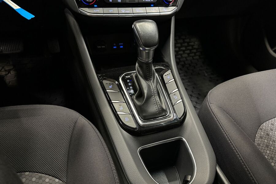 Hyundai IONIQ plug-in vaihtoauto