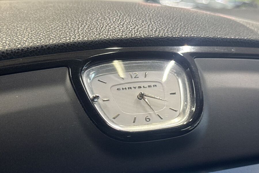 Chrysler 300 vaihtoauto