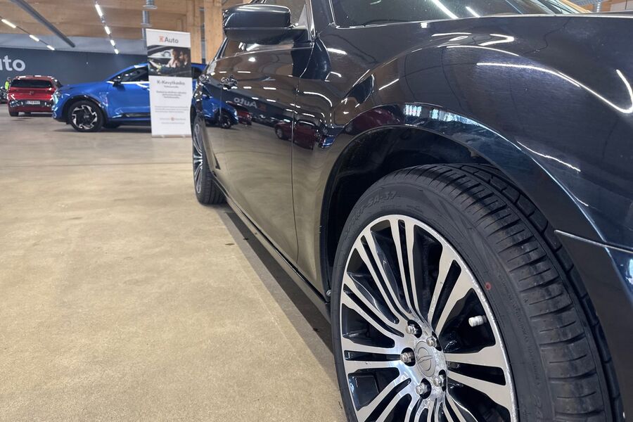 Chrysler 300 vaihtoauto