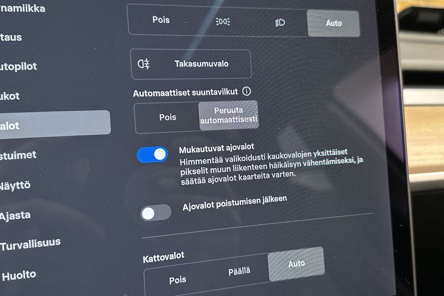 Tesla Model 3 vaihtoauto