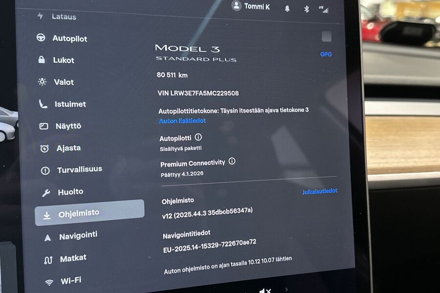 Tesla Model 3 vaihtoauto