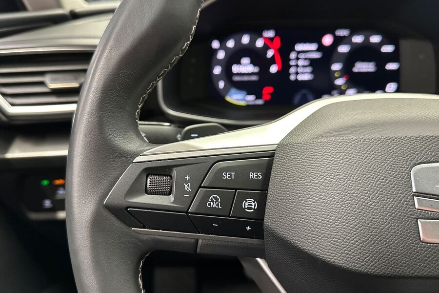 SEAT Leon Sportstourer vaihtoauto