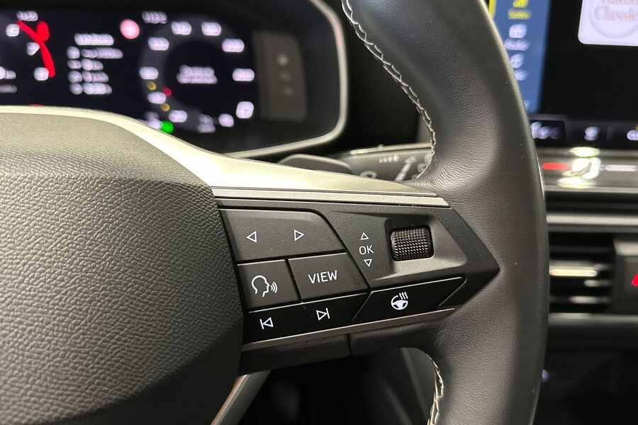 SEAT Leon Sportstourer vaihtoauto