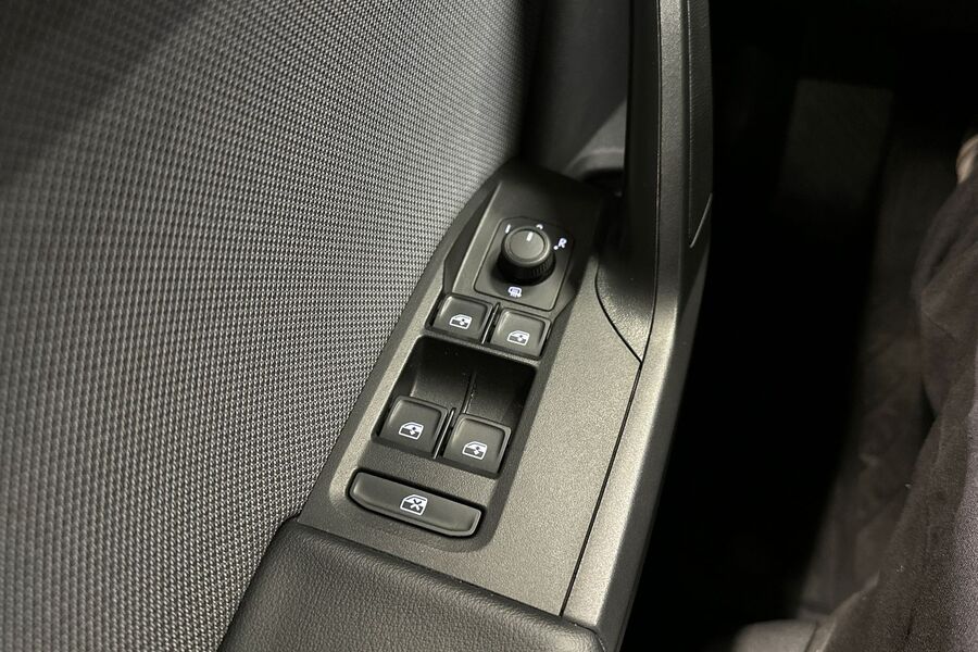 SEAT Leon Sportstourer vaihtoauto