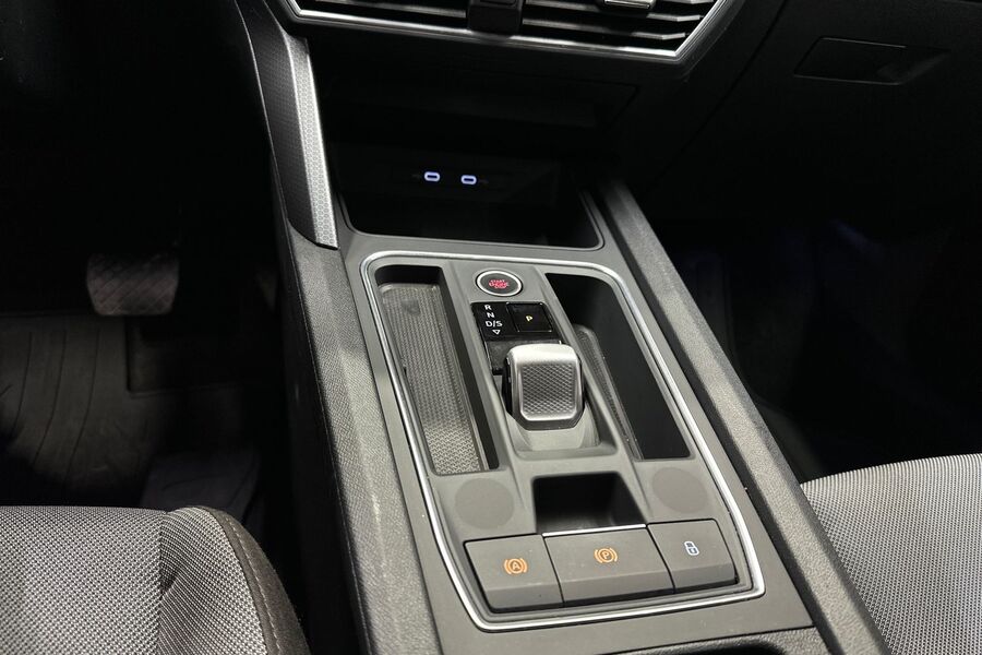 SEAT Leon Sportstourer vaihtoauto