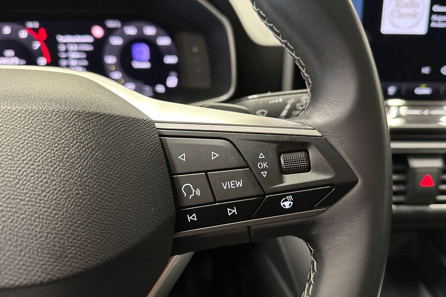 SEAT Leon Sportstourer vaihtoauto