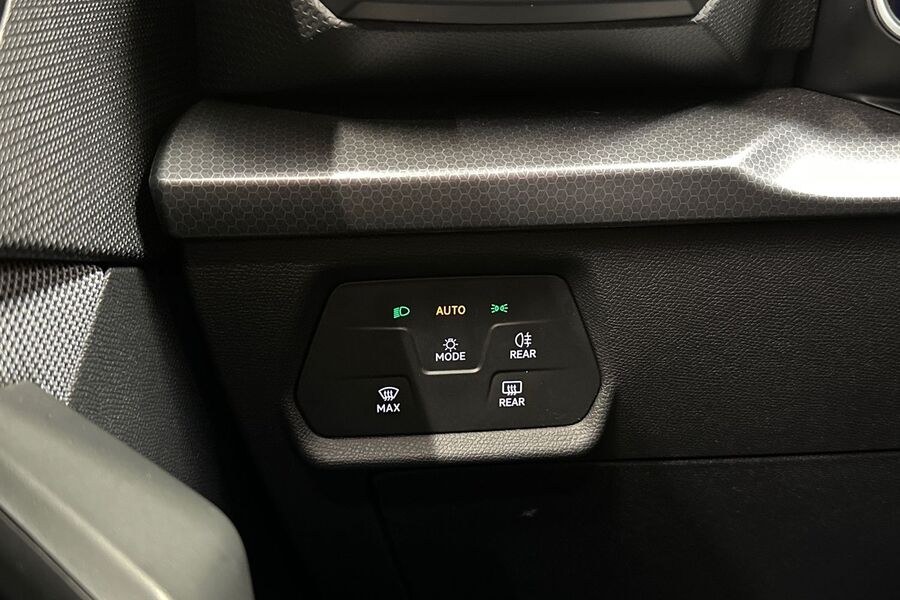 SEAT Leon Sportstourer vaihtoauto