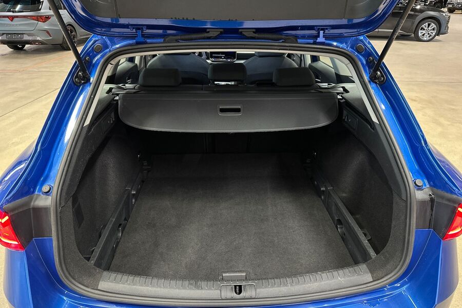 SEAT Leon Sportstourer vaihtoauto