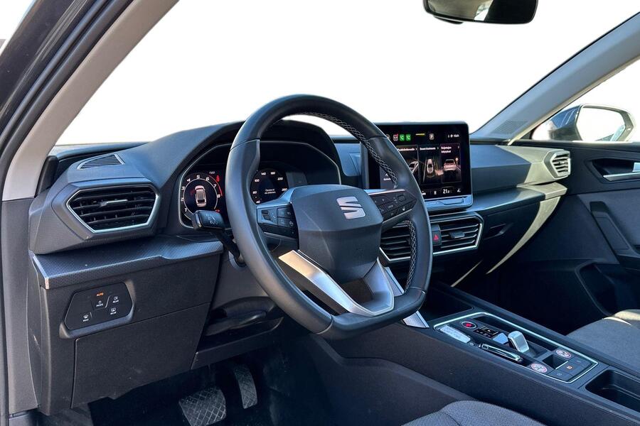 SEAT Leon Sportstourer vaihtoauto