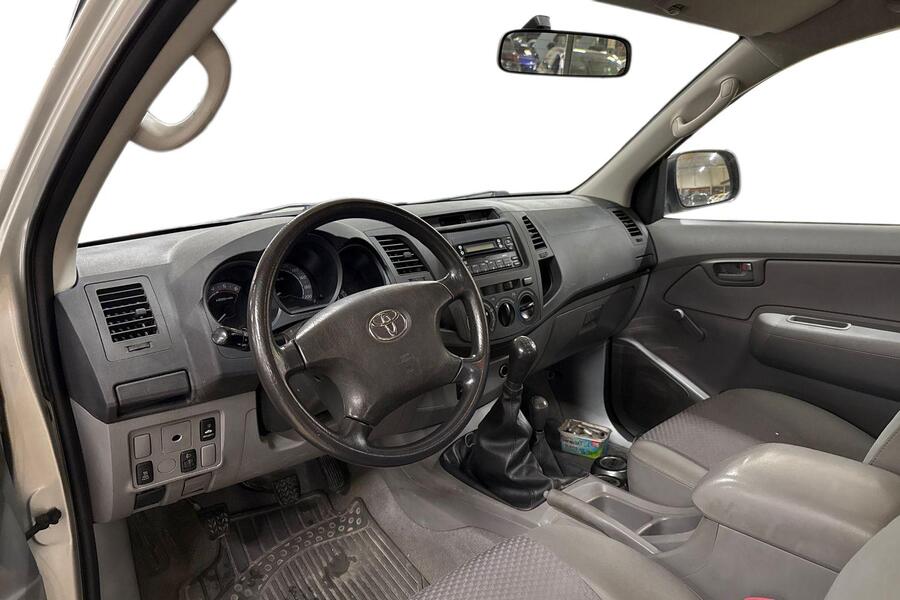 Toyota Hilux vaihtoauto