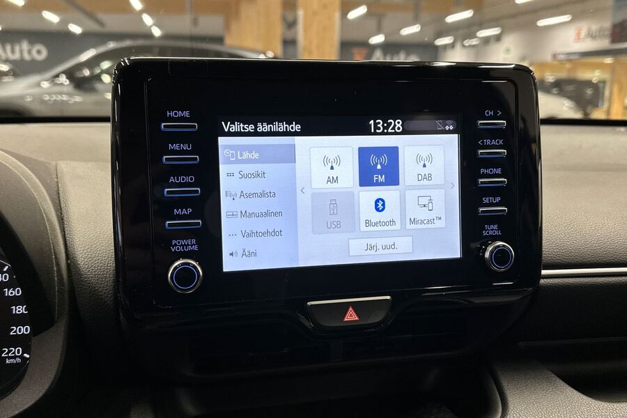 Toyota Yaris vaihtoauto