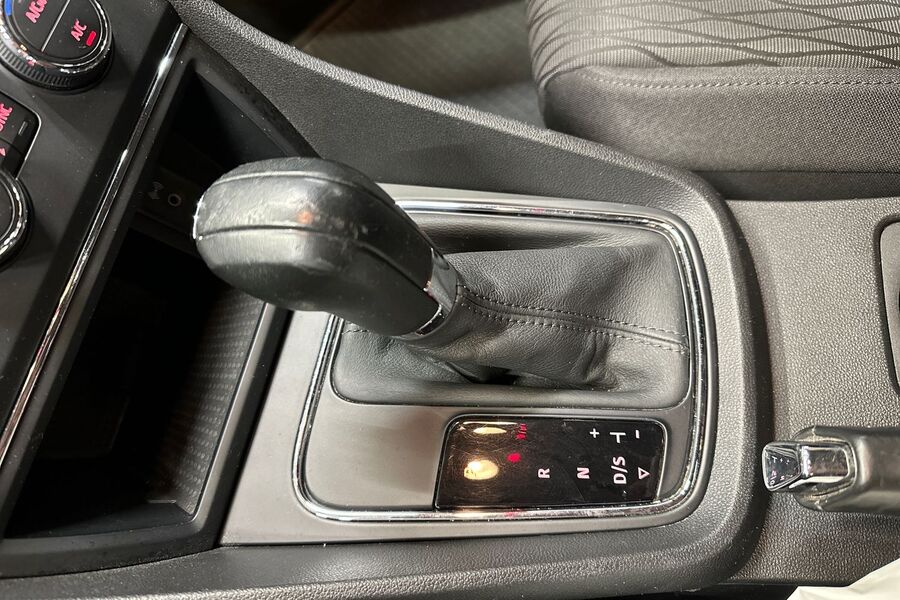 SEAT Leon ST vaihtoauto