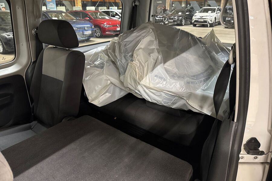 Volkswagen Caddy Maxi vaihtoauto