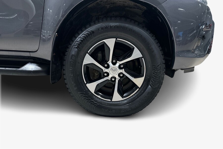 Toyota Hilux vaihtoauto