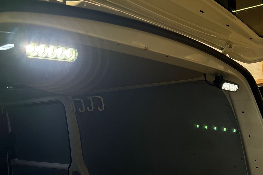 Volkswagen Transporter vaihtoauto