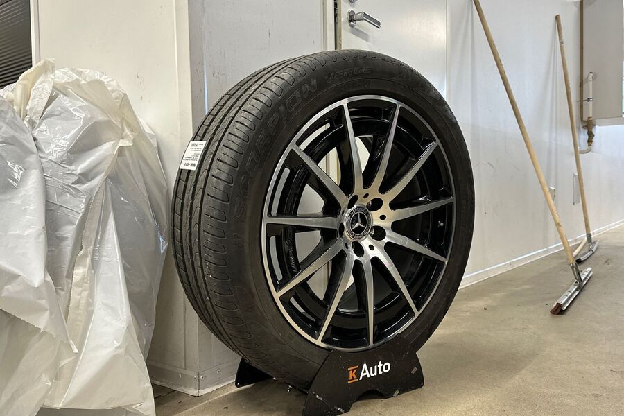 Mercedes-Benz EQC vaihtoauto