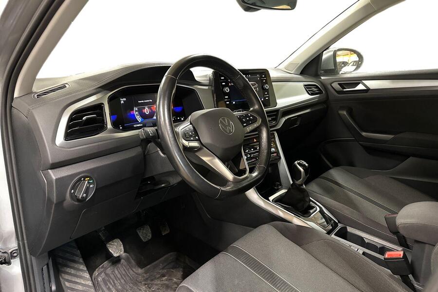 Volkswagen T-Roc vaihtoauto