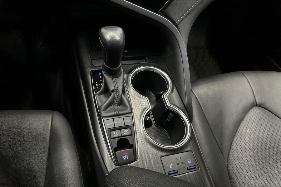 Toyota Camry vaihtoauto