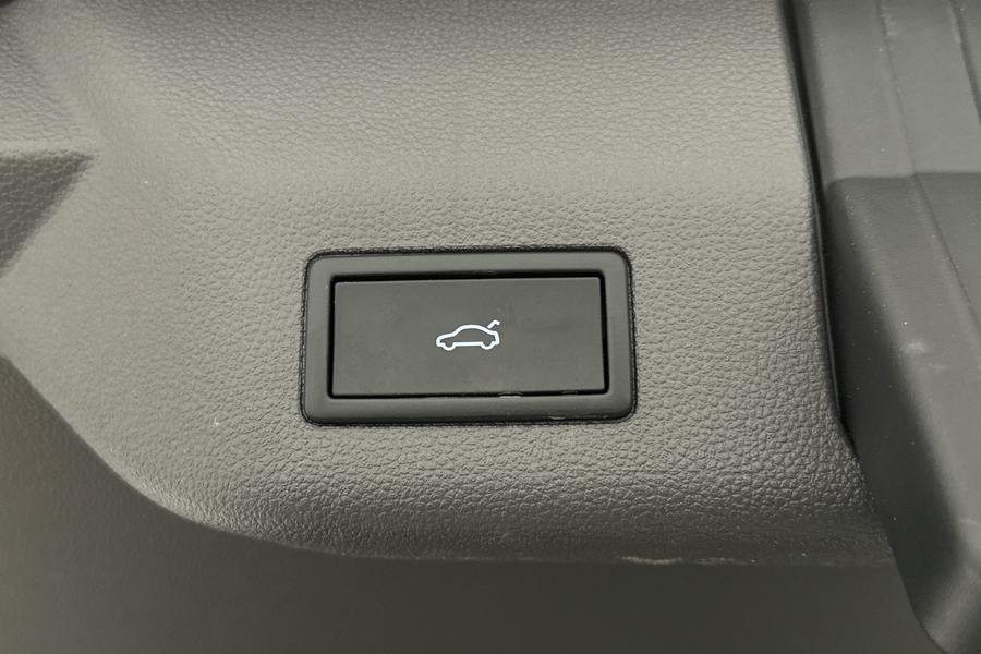 Volkswagen Multivan vaihtoauto