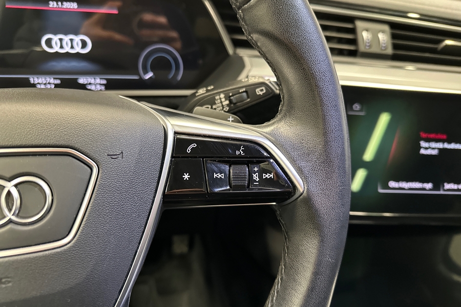 Audi e-tron vaihtoauto