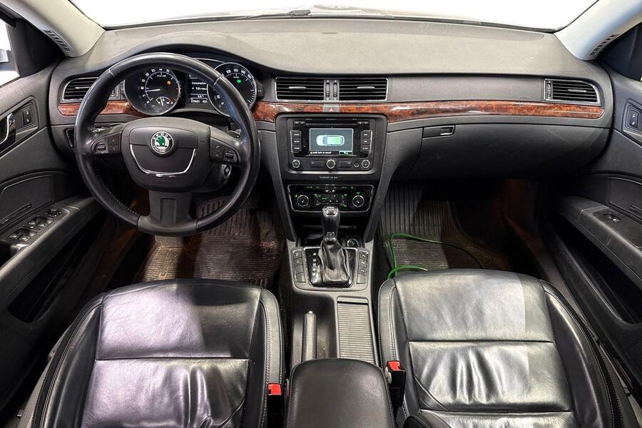 Skoda Superb vaihtoauto