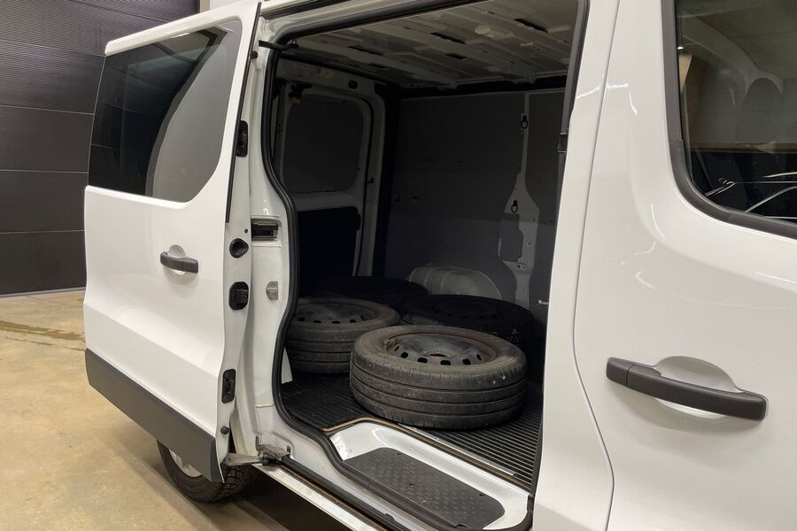 Renault Trafic vaihtoauto