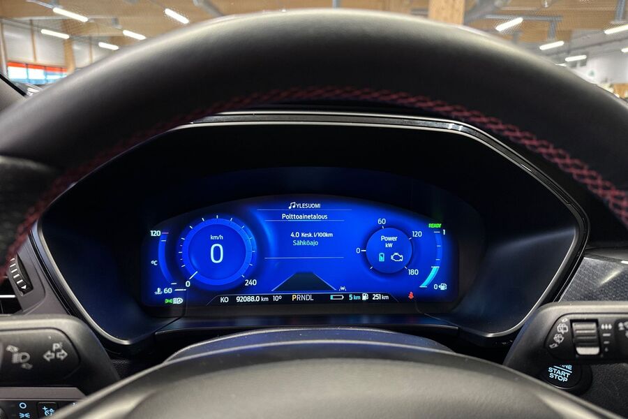 Ford Kuga vaihtoauto