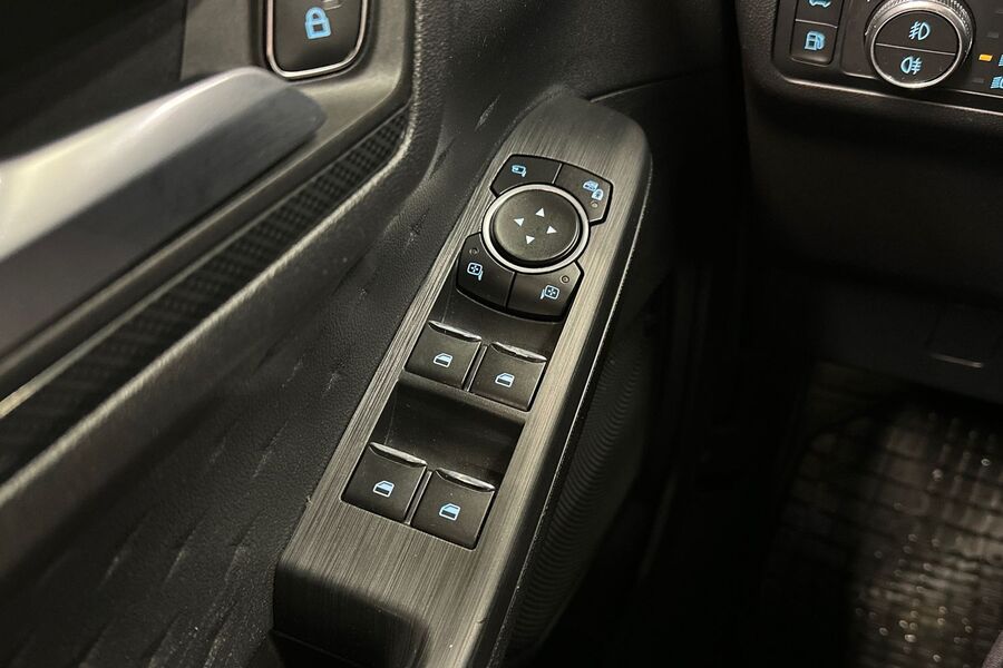 Ford Kuga vaihtoauto