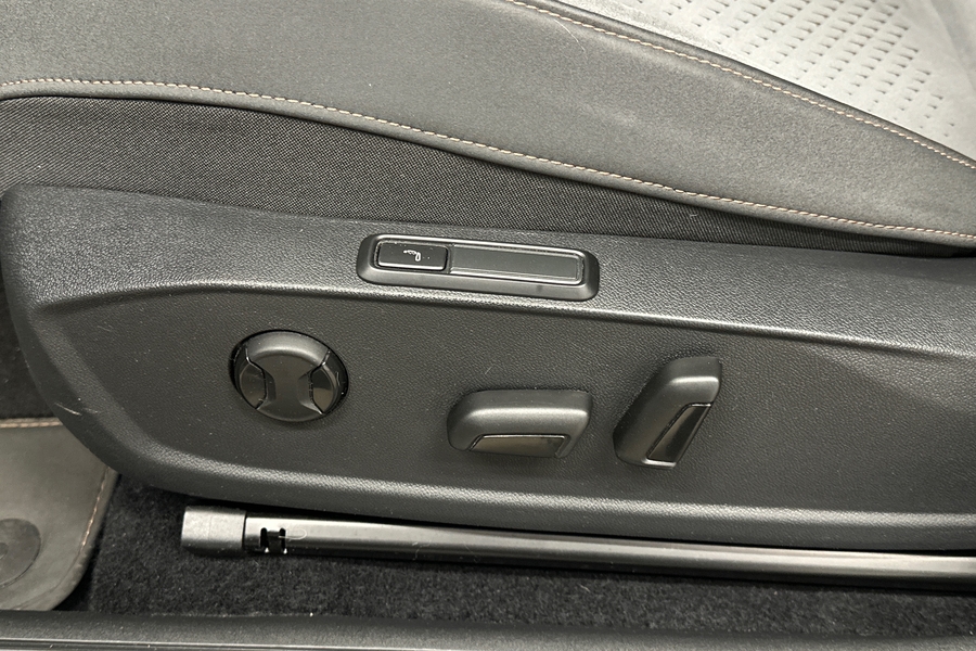 Cupra Born vaihtoauto