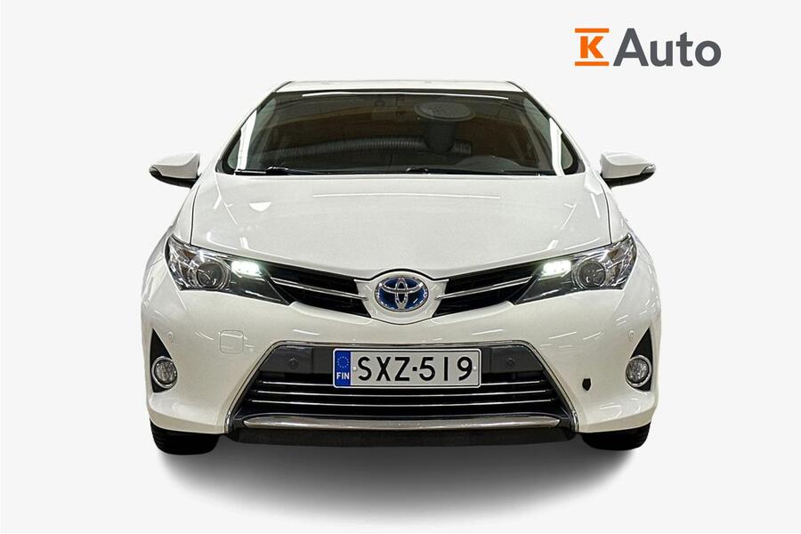 Toyota Auris vaihtoauto