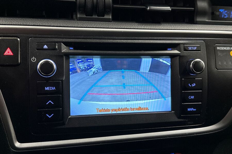 Toyota Auris vaihtoauto