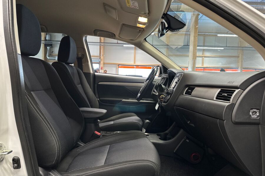 Mitsubishi Outlander vaihtoauto