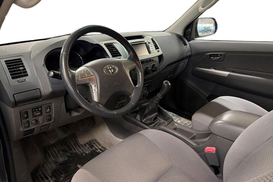 Toyota Hilux vaihtoauto