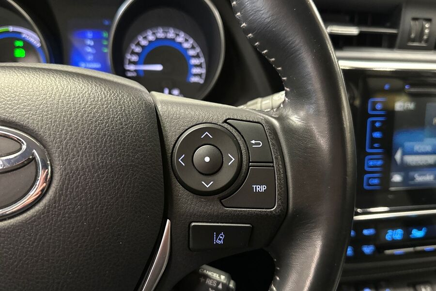 Toyota Auris vaihtoauto