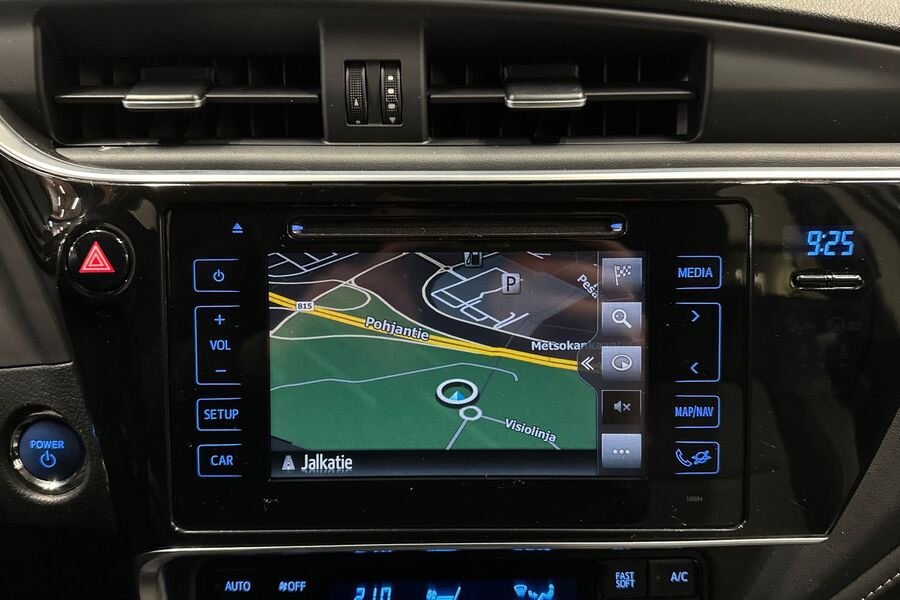 Toyota Auris vaihtoauto