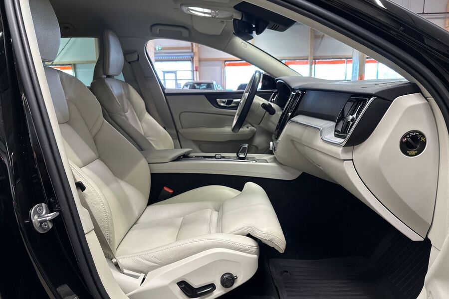 Volvo V60 Cross Country vaihtoauto