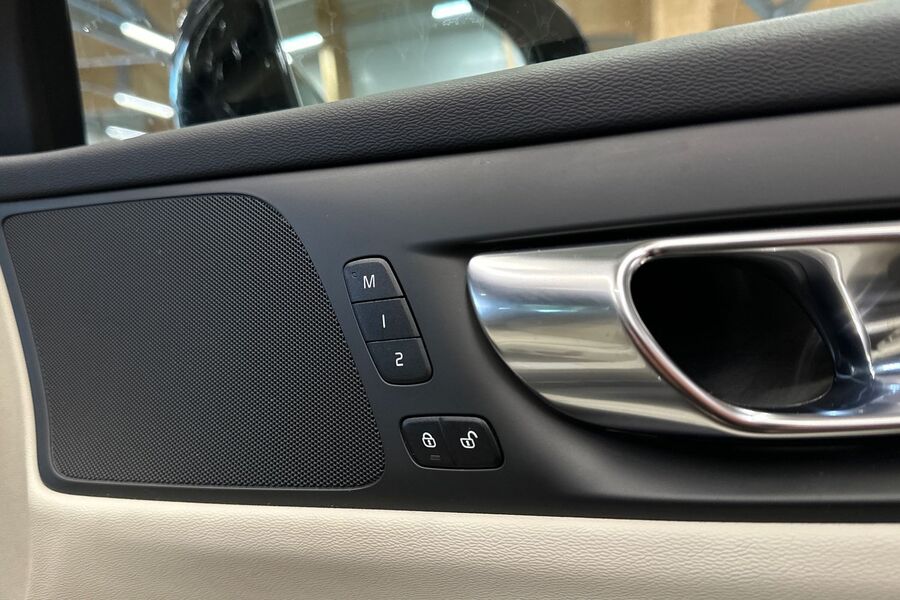 Volvo V60 Cross Country vaihtoauto