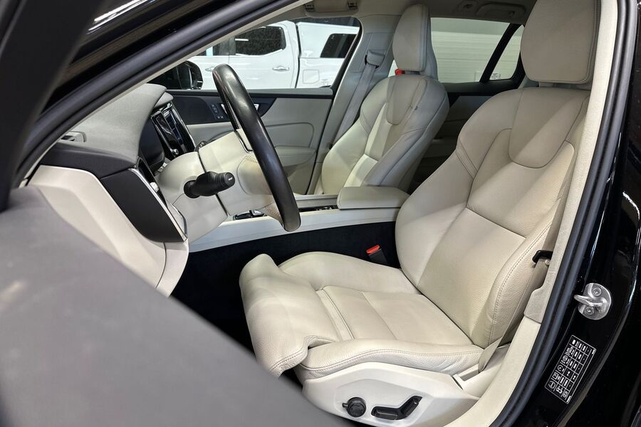 Volvo V60 Cross Country vaihtoauto