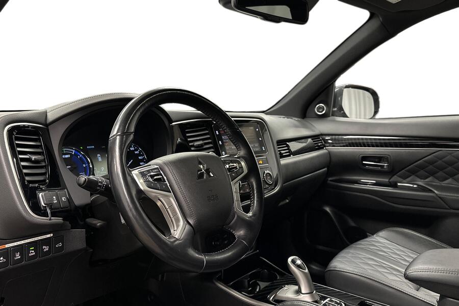 Mitsubishi Outlander PHEV vaihtoauto